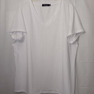 AUTOMET V-NECK PLUS SIZE T-SHIRT